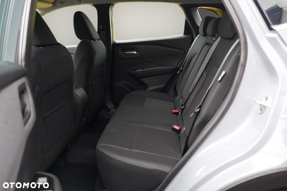 Nissan Qashqai 1.3 DIG-T mHEV N-Connecta Xtronic - 8