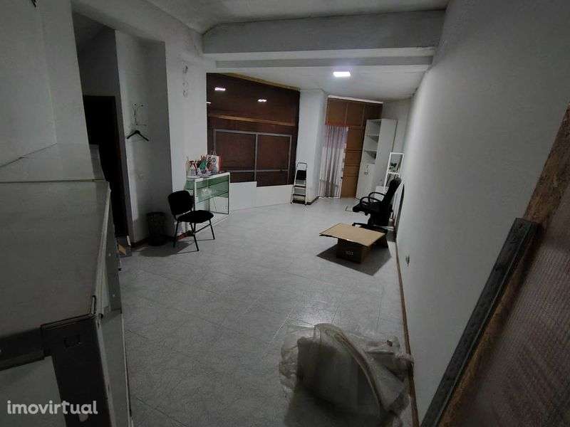 Loja - Av. General Norton de Matos - 100m2 - Grande imagem: 4/7