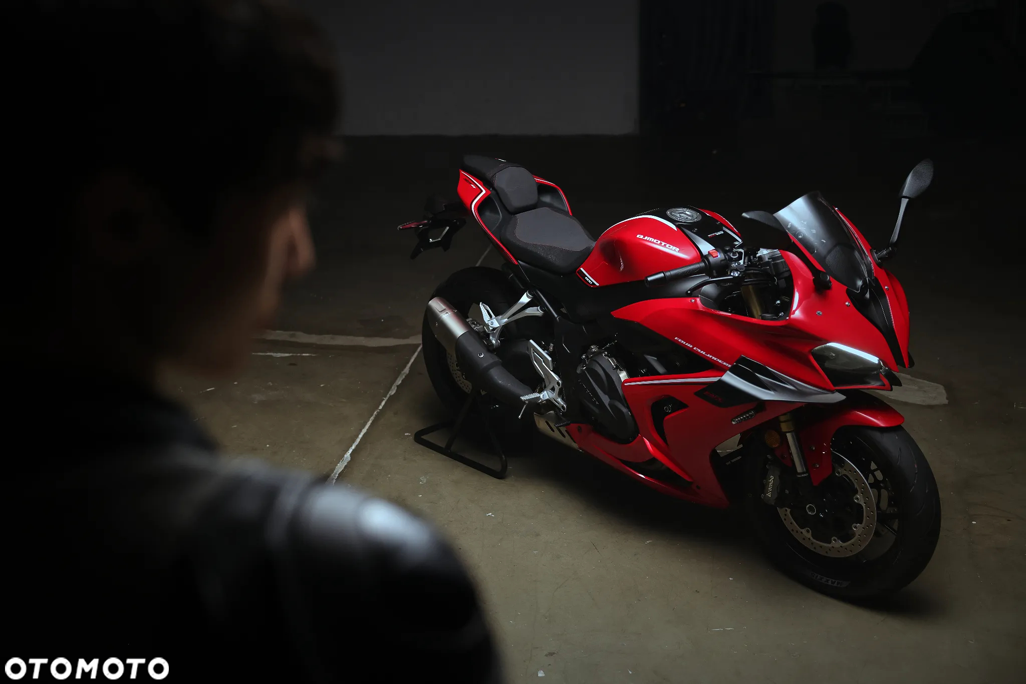QJMOTOR SRK 800RR - 26