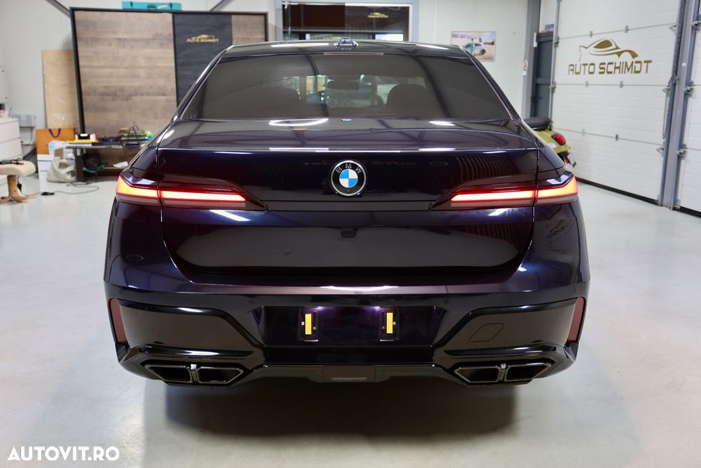 BMW Seria 7 740d xDrive MHEV - 6