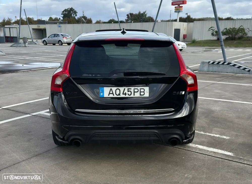 Volvo V60 2.4 D6 R-Design Sum.AWD Phev - 7