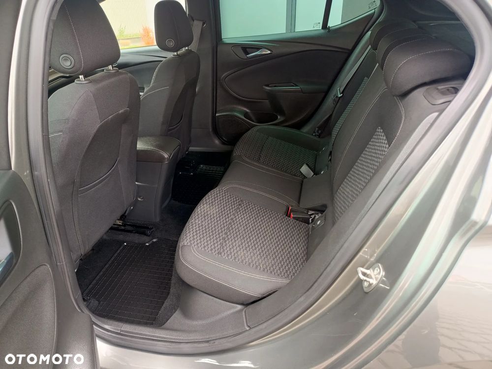 Opel Astra 1.4 Turbo Innovation - 15