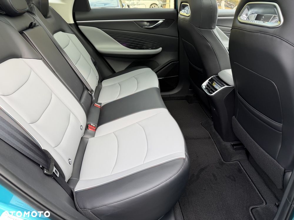BAIC 5 Beijing 1.5T Business DCT - 16