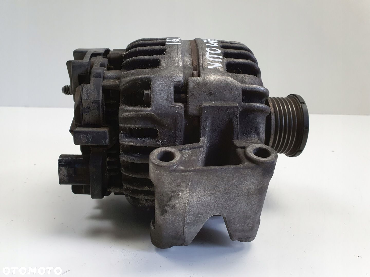 Mercedes Vito W639 2.2 CDI ALTERNATOR 0124425077 bosch 120A - 6