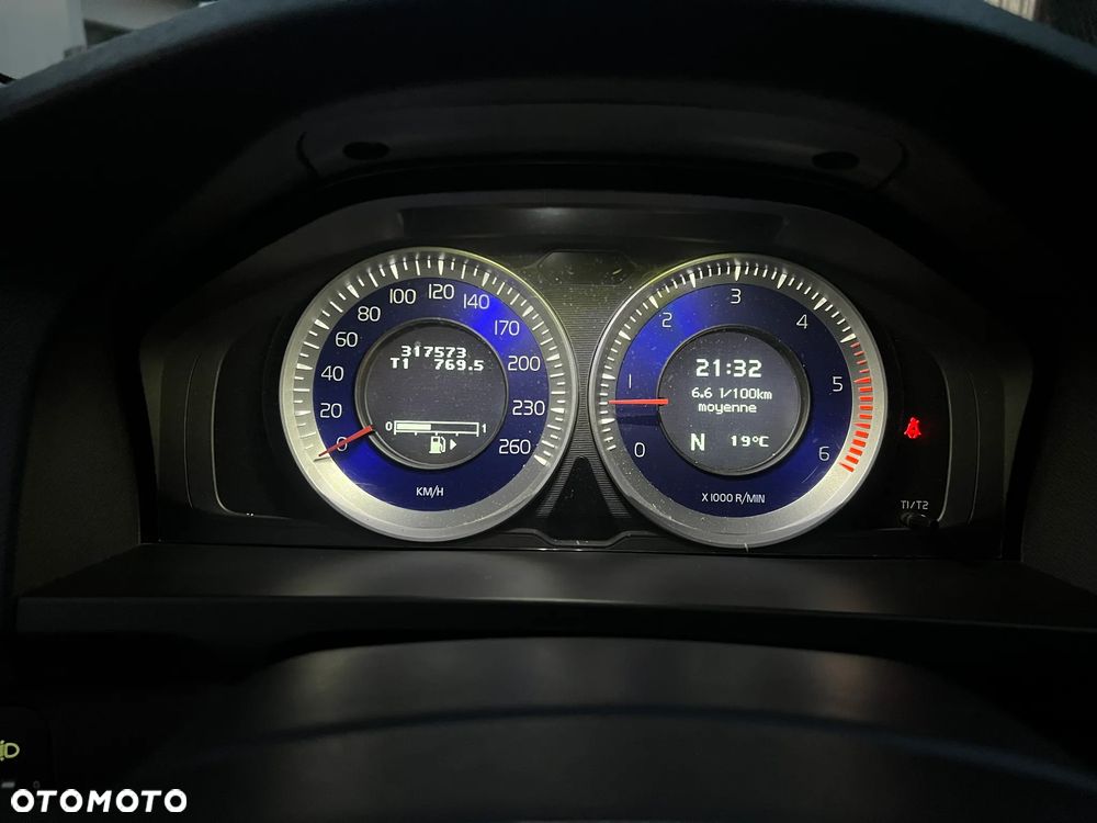 Volvo S60 D5 Geartronic RDesign - 11