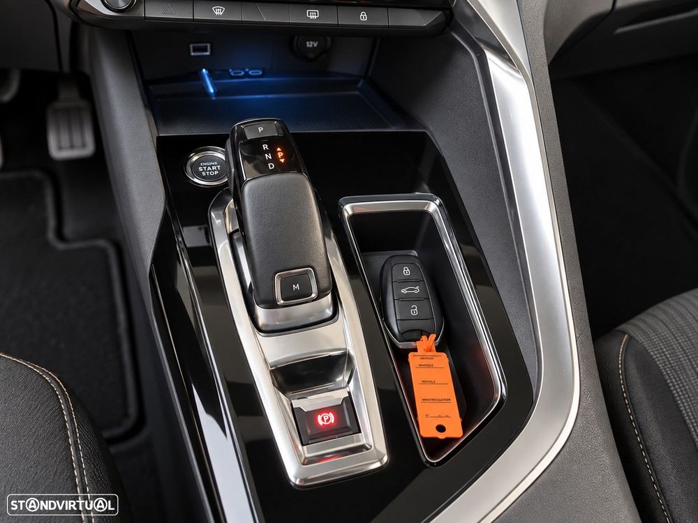 Peugeot 5008 1.2 PureTech Allure EAT8 - 8