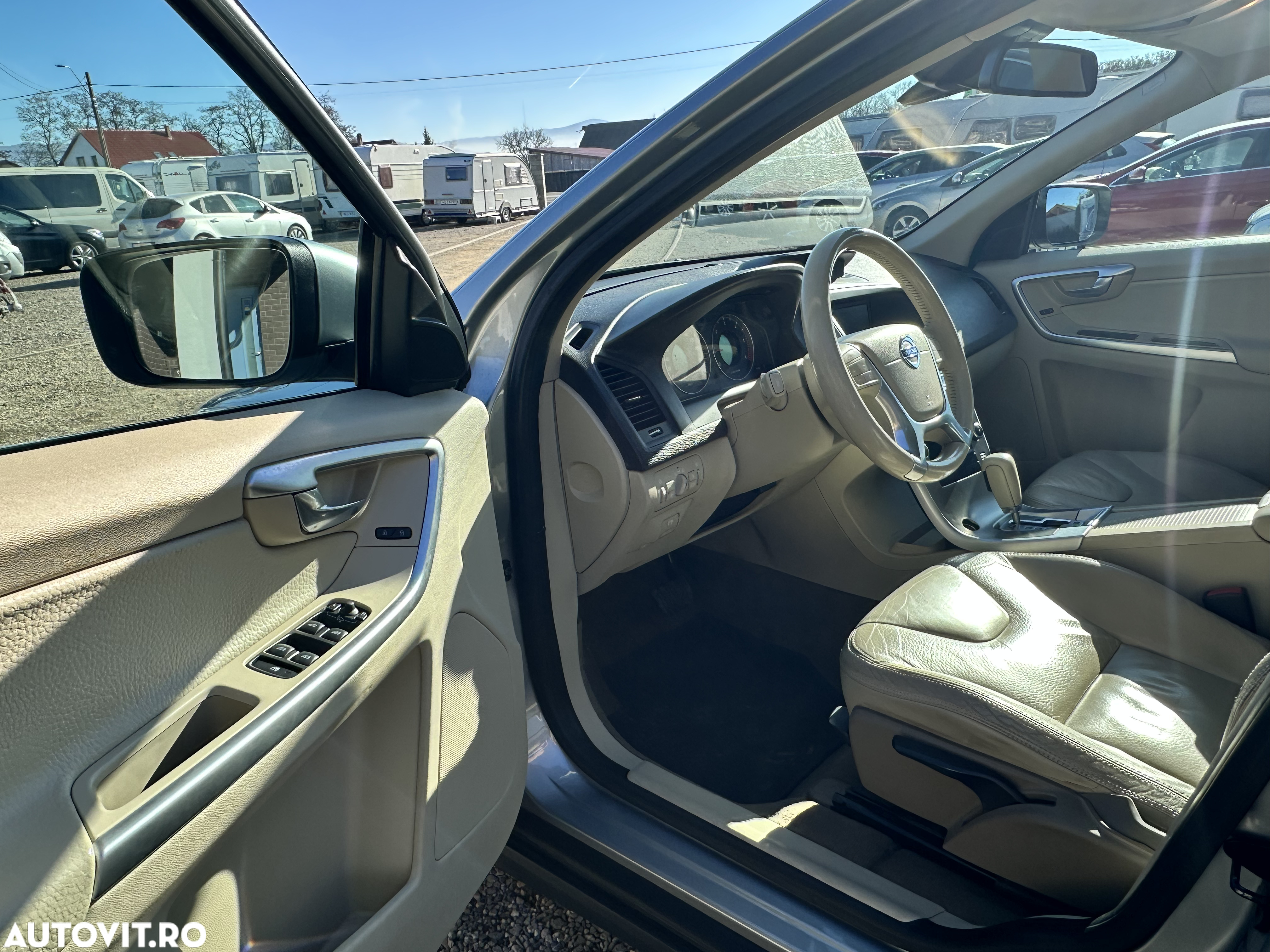 Volvo XC 60 2.4D Aut. Momentum - 15