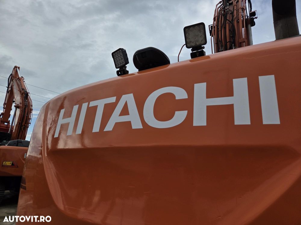 Hitachi ZX250-7, 27,6t, 2020, 6.815h, latime 2,99m, cupa NOUA 1,55mc, lant si papuci NOI, inst picon si inst rotire pe brate, camera spate, camere laterale, gresare automata, ad sapare 7m, ridica 15t, consum 13,1l/h, revizii facute, leasing 4ani-99.000 Eur+t - 20