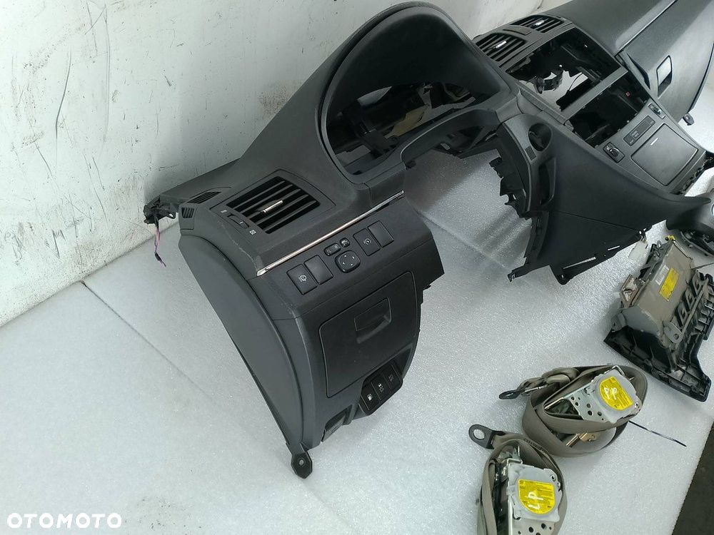 DESKA ROZDZIELCZA,KONSOLA PODUSZKI SENSOR PASY TOYOTA AVENSIS III T27 - 9