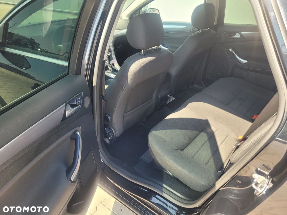 Ford Mondeo Turnier 2.0 TDCi Business Edition - 18