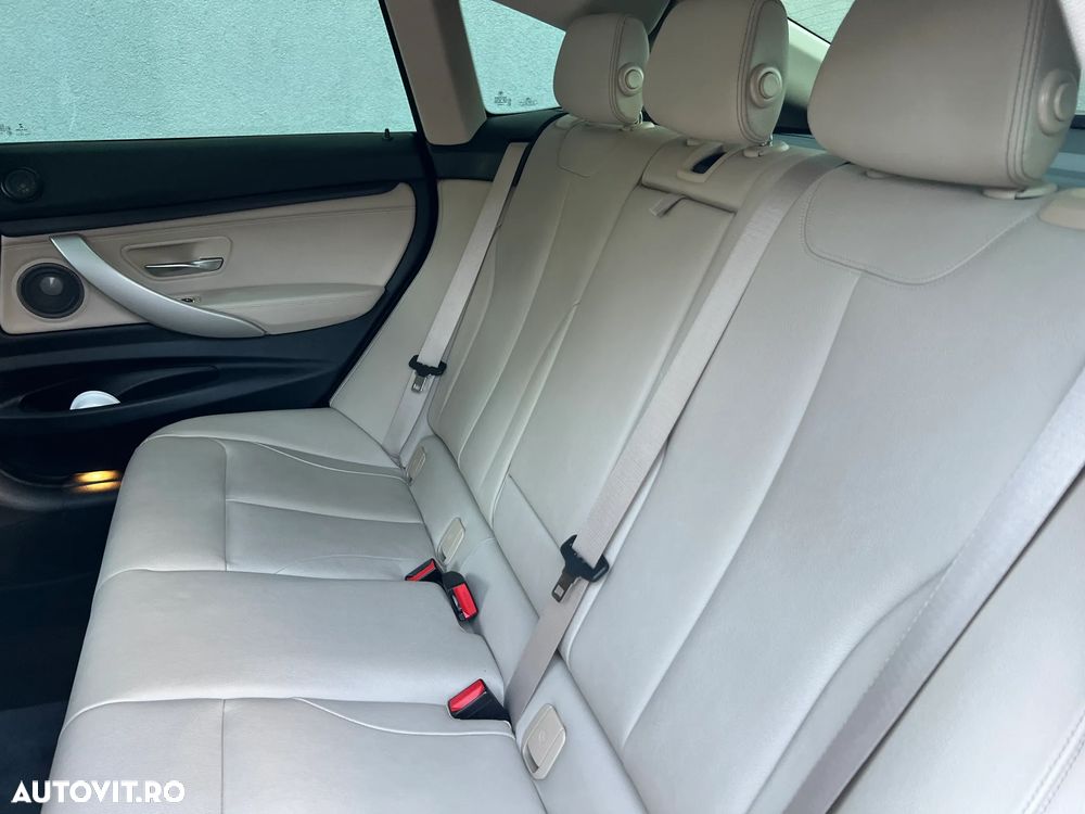 BMW Seria 3 320d xDrive AT - 32