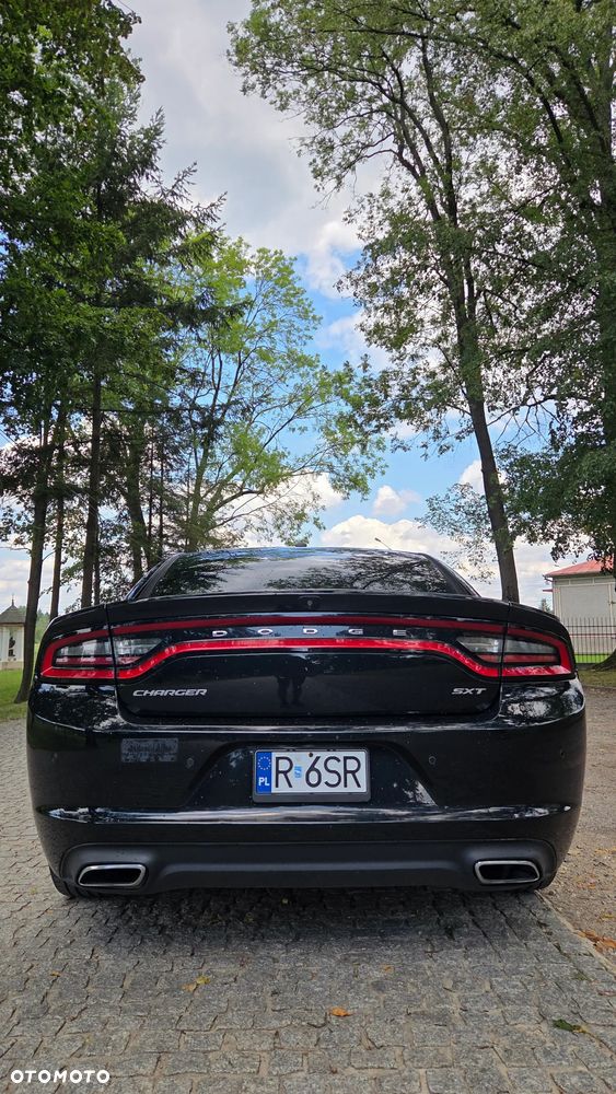 Dodge Charger - 8