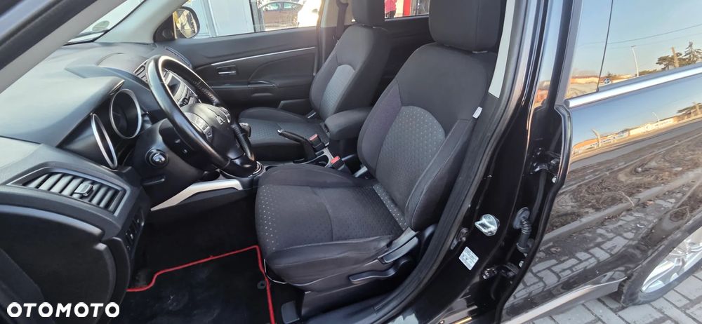 Mitsubishi ASX 1.8 DI-D 2WD Instyle - 28