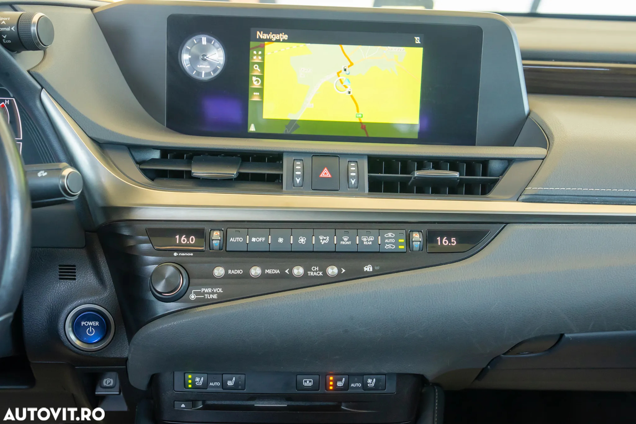 Lexus Seria ES 300h 2.5 TNGA HV 25H- 4X2 CVT Executive - 17