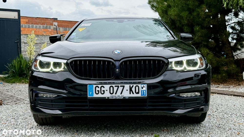 BMW Seria 5 530e iPerformance Luxury Line - 32