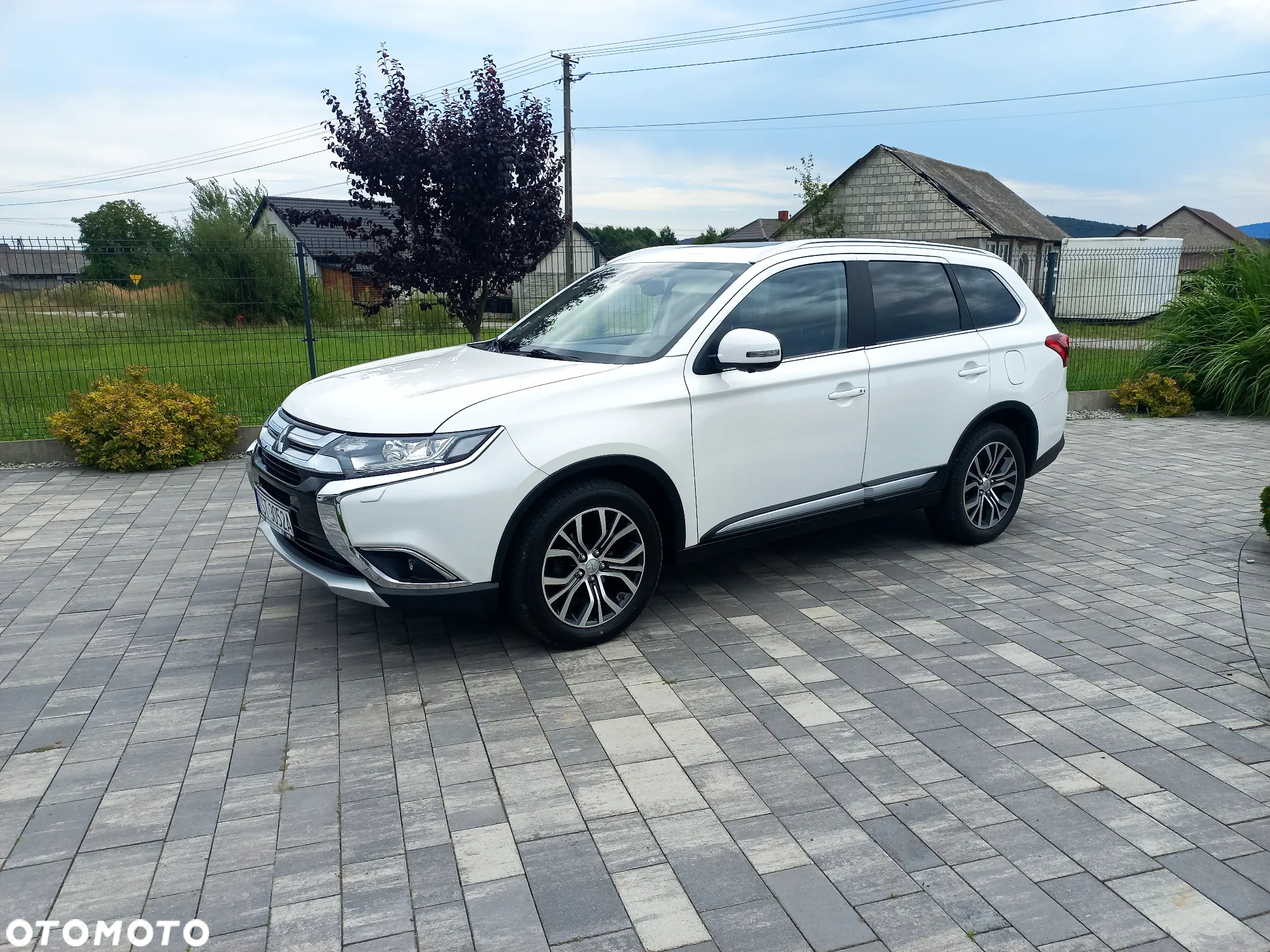 Mitsubishi Outlander 2.0 Intense + Navi 4WD CVT - 16