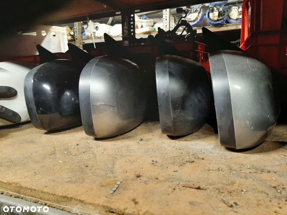 LUSTERKO PRAWE SUZUKI SWIFT MK6 05-10R 5PIN - 2