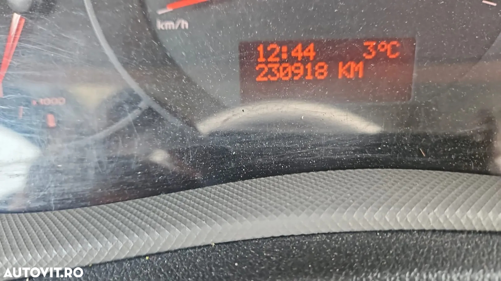 Nissan NV 400 - 8