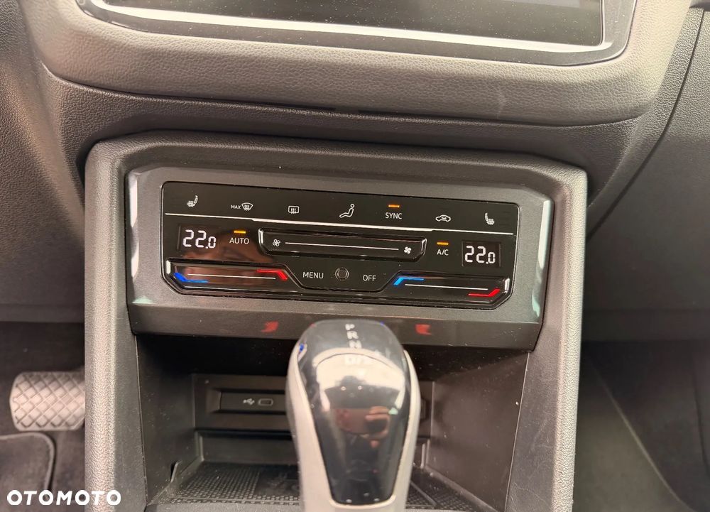 Volkswagen Tiguan 2.0 TDI SCR 4Mot Elegance DSG - 4