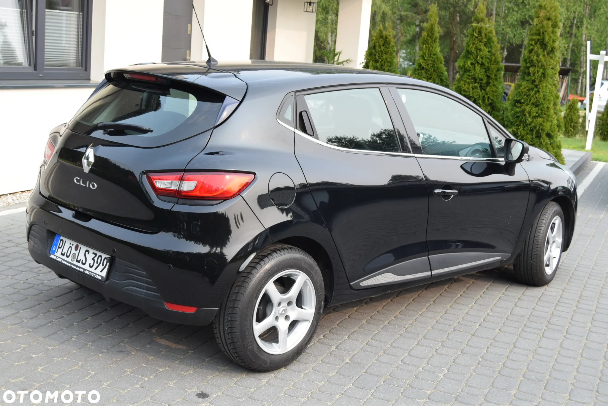 Renault Clio 1.2 16V 75 Life - 6