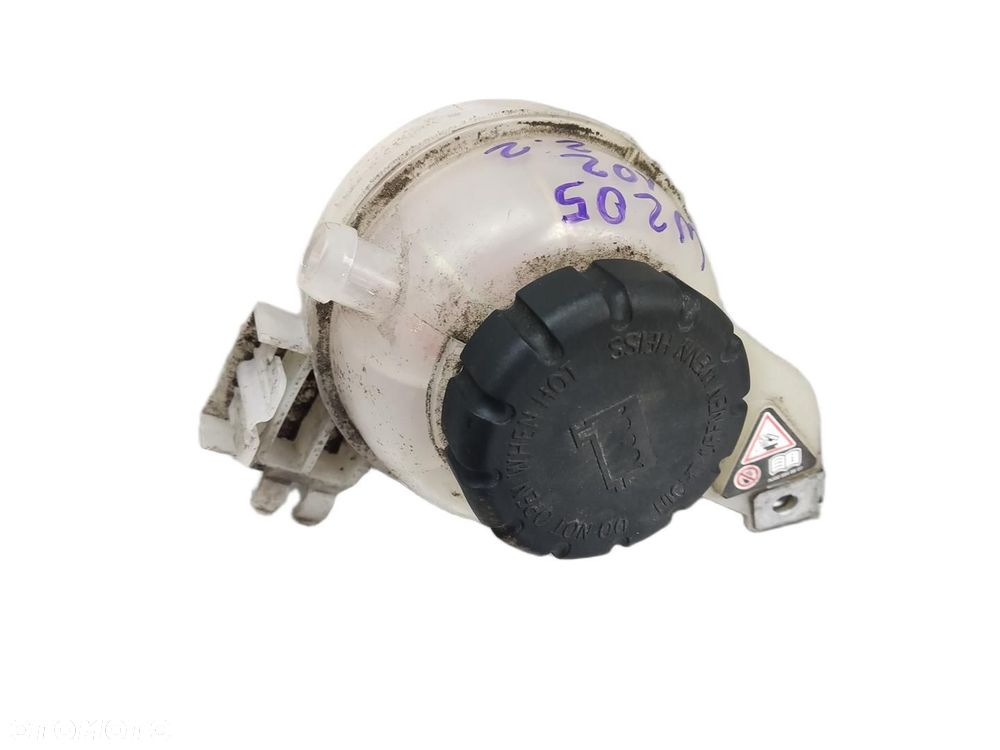 MERCEDES C KLASA W205 ZBIORNIK WYRÓWNAWCZY  A2055000549 - 2