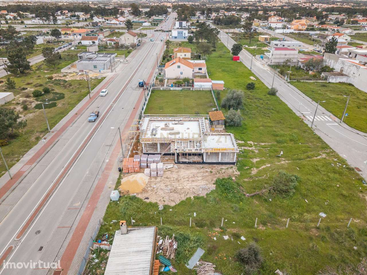 Moradia T3 Moderna com Piscina – Avenida Quinta da Marquesa, Palmela - Grande imagem: 2/29