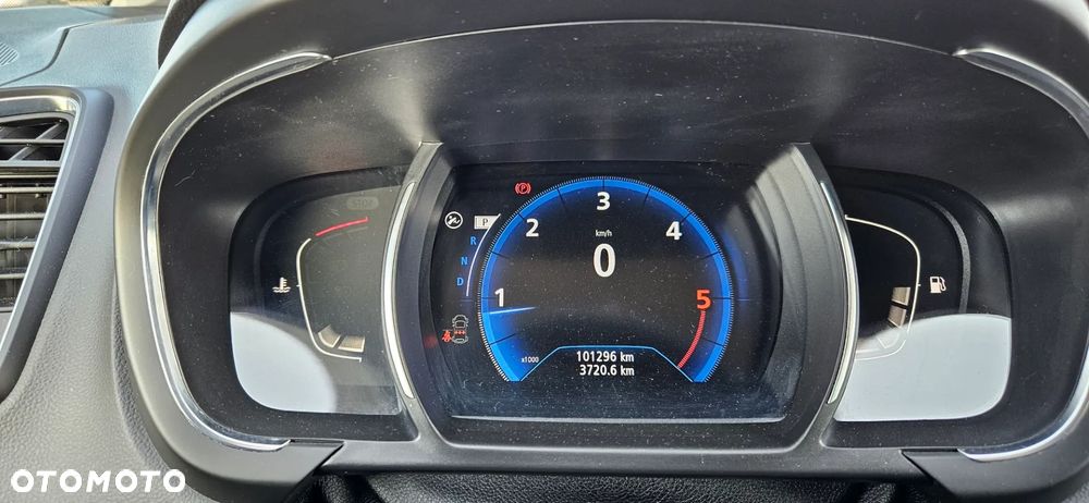 Renault Scenic BLUE dCi 120 EDC BUSINESS EDITION - 38