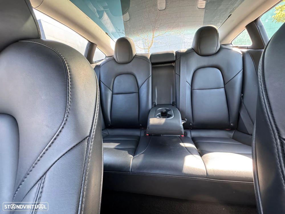 Tesla Model 3 Long-Range Dual Motor AWD - 11