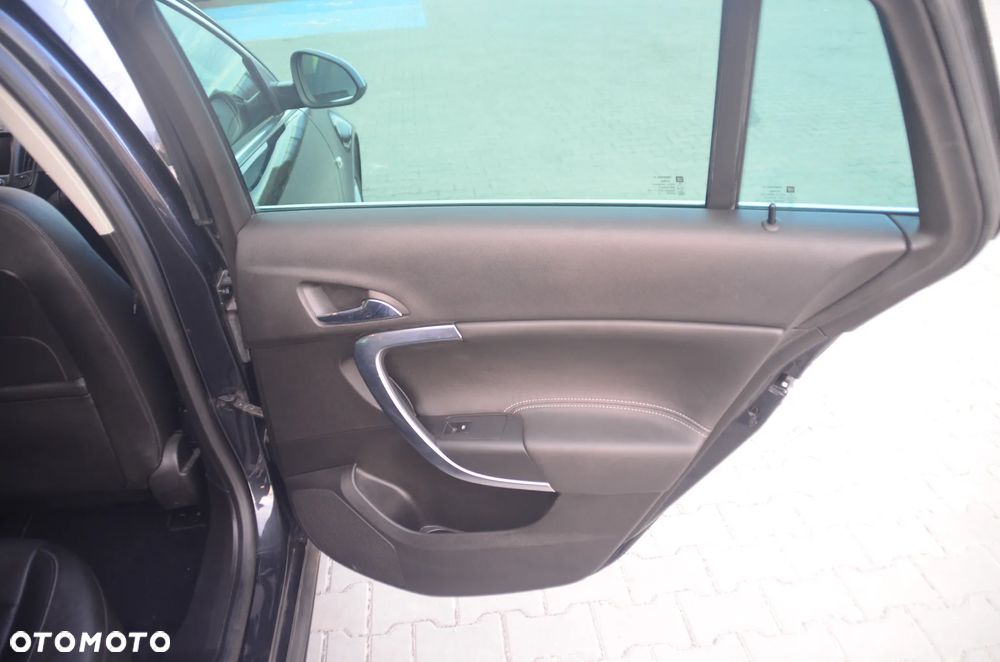 Opel Insignia 1.6 ECOTEC DI Turbo Touer Business Innovation - 12