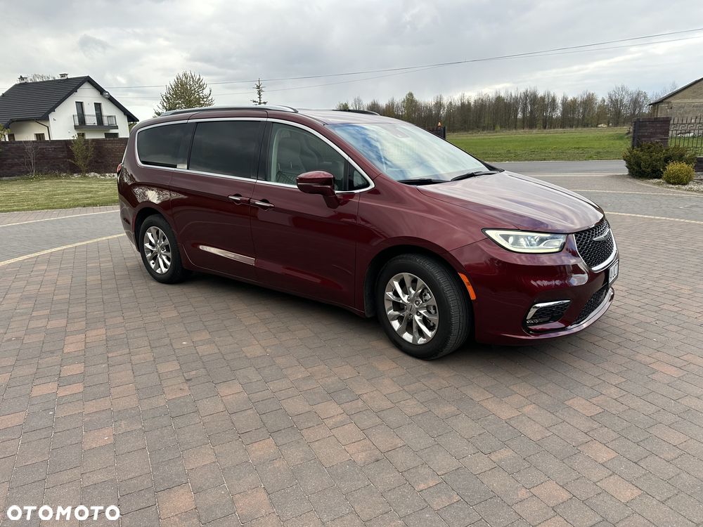 Chrysler Pacifica - 18