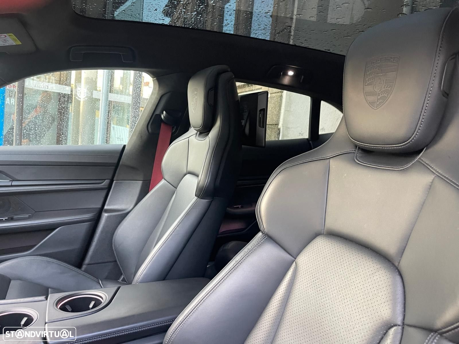 Porsche Taycan Cross Turismo Turbo - 31