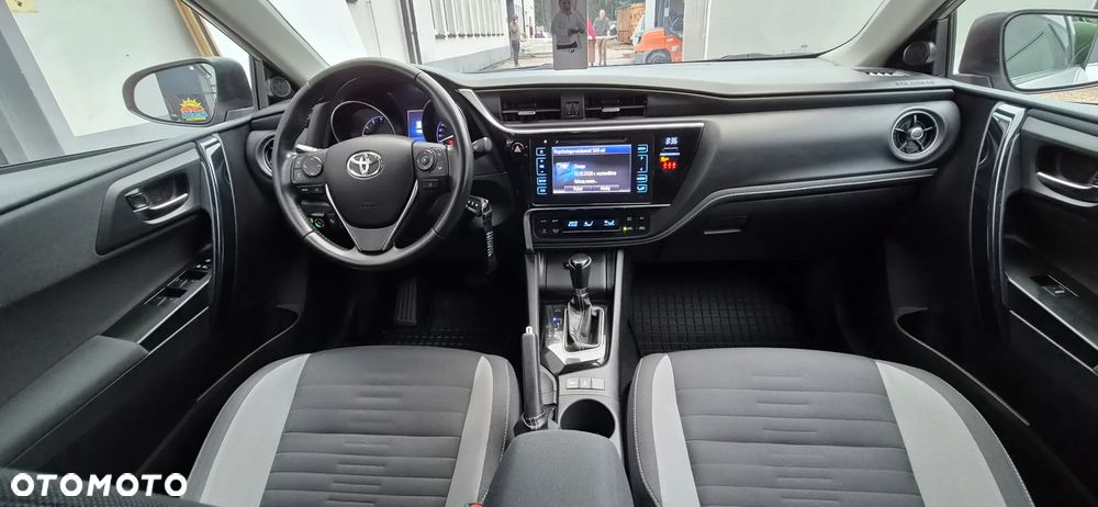 Toyota Auris - 3