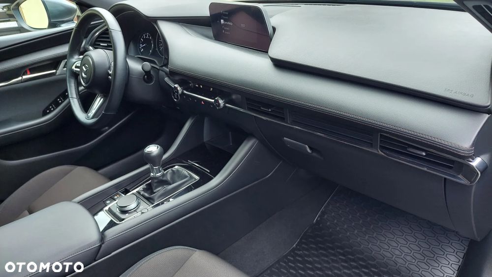 Mazda 3 e-SKYACTIV-G 150 M HYBRID EXCLUSIVE-LINE - 23