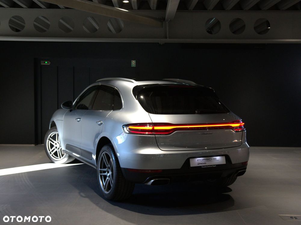Porsche Macan Standard - 3