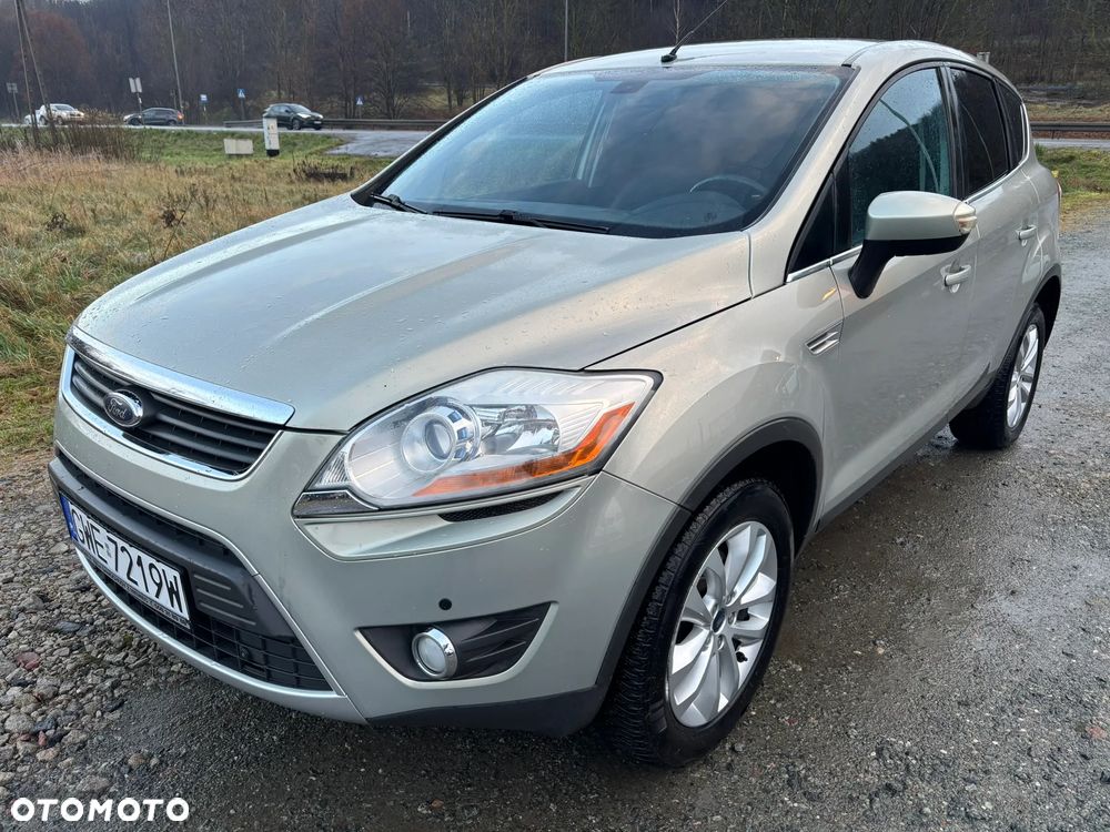 Ford Kuga 2.0 TDCi 2x4 Titanium - 3