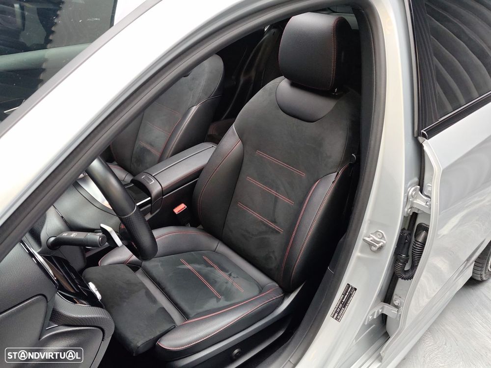 Mercedes-Benz A 200 Limousine d AMG Line Aut. - 21