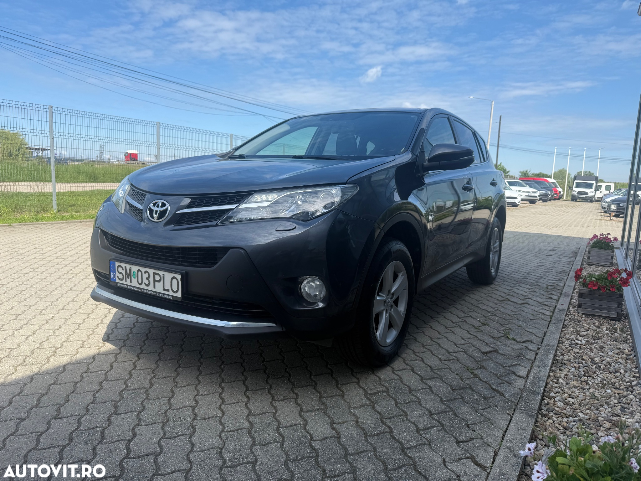 Toyota RAV4 2.2 D-4CAT 4WD Aut Luxury - 9