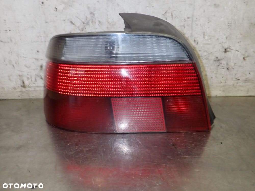 LAMPA LEWA TYLNA BMW E39 2.5 TDS - 1