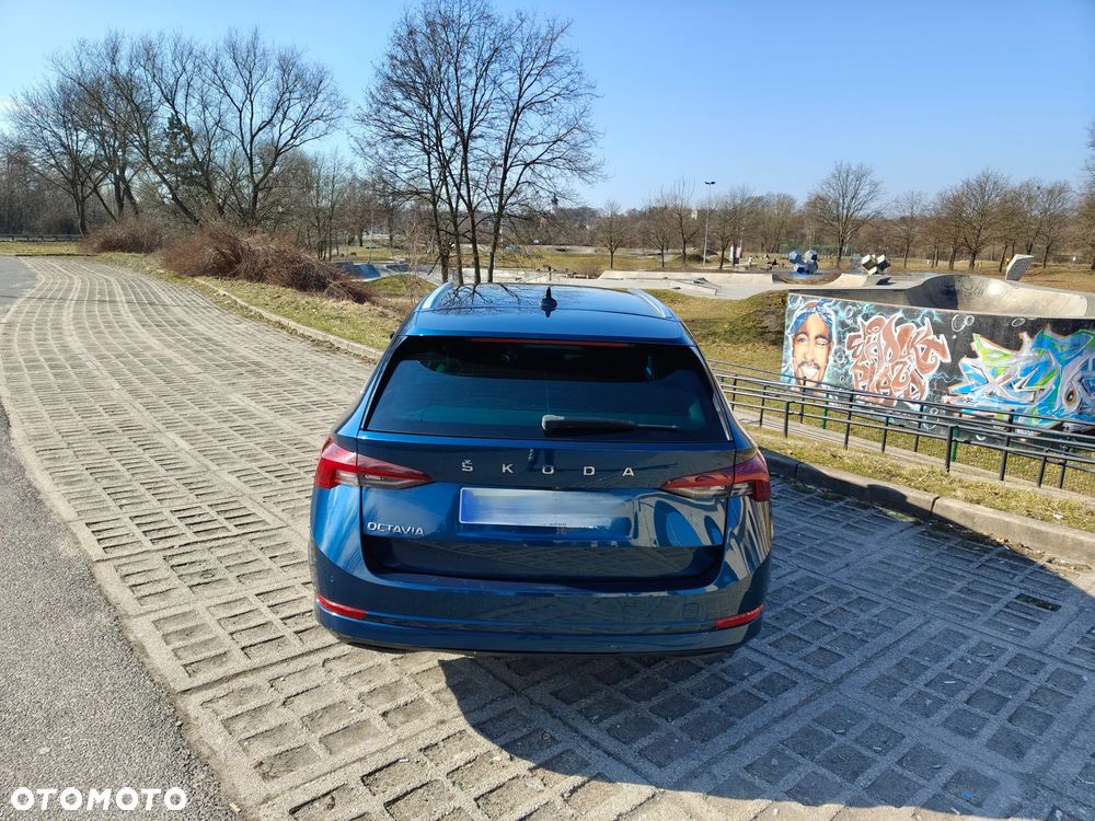 Skoda Octavia 2.0 TDI Sportline DSG - 5