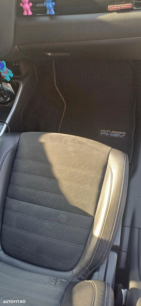 Mitsubishi Outlander 2.0 4WD - 23