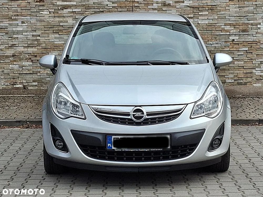 Opel Corsa 1.4 16V 150 Jahre - 10