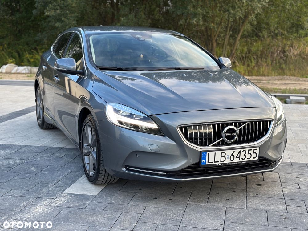 Używany Volvo V40 2018 - 71 800 PLN, 78 000 km - Otomoto.pl