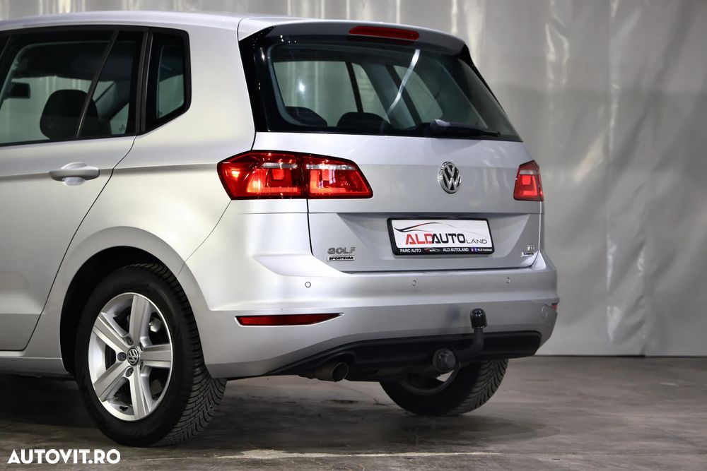 Volkswagen Golf 1.6 TDI DPF BMT DSG Trendline - 29