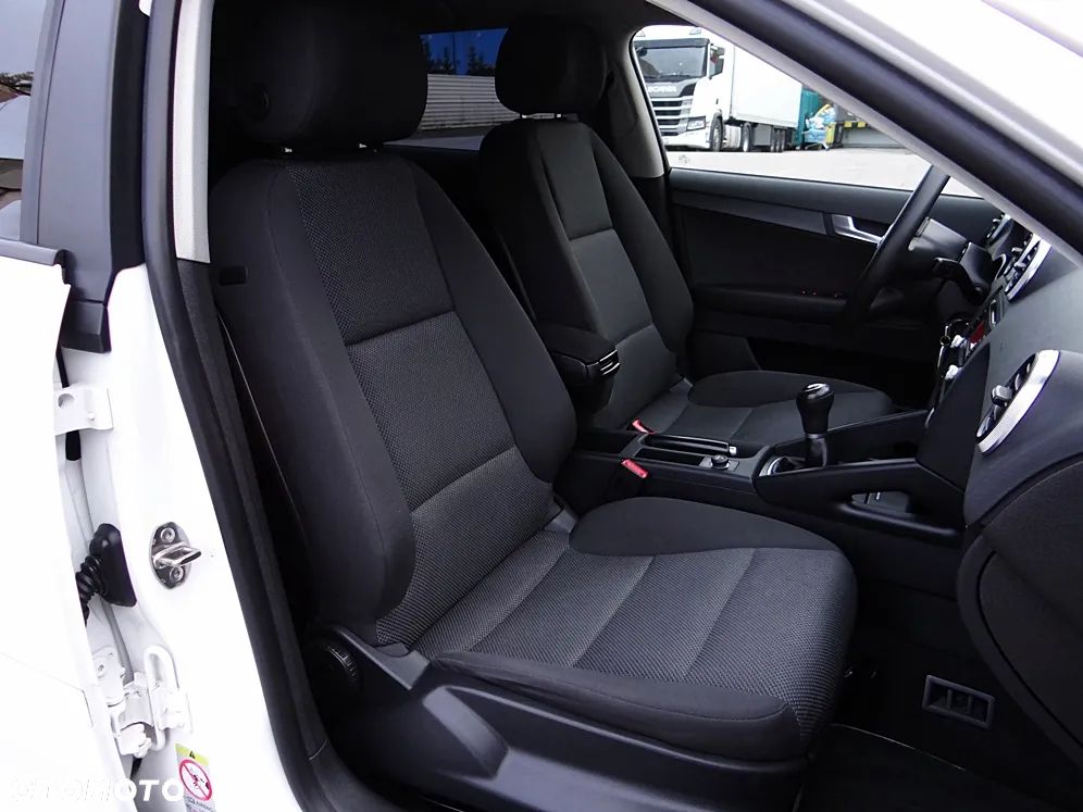 Audi A3 Sportback 1.6 Ambition - 35