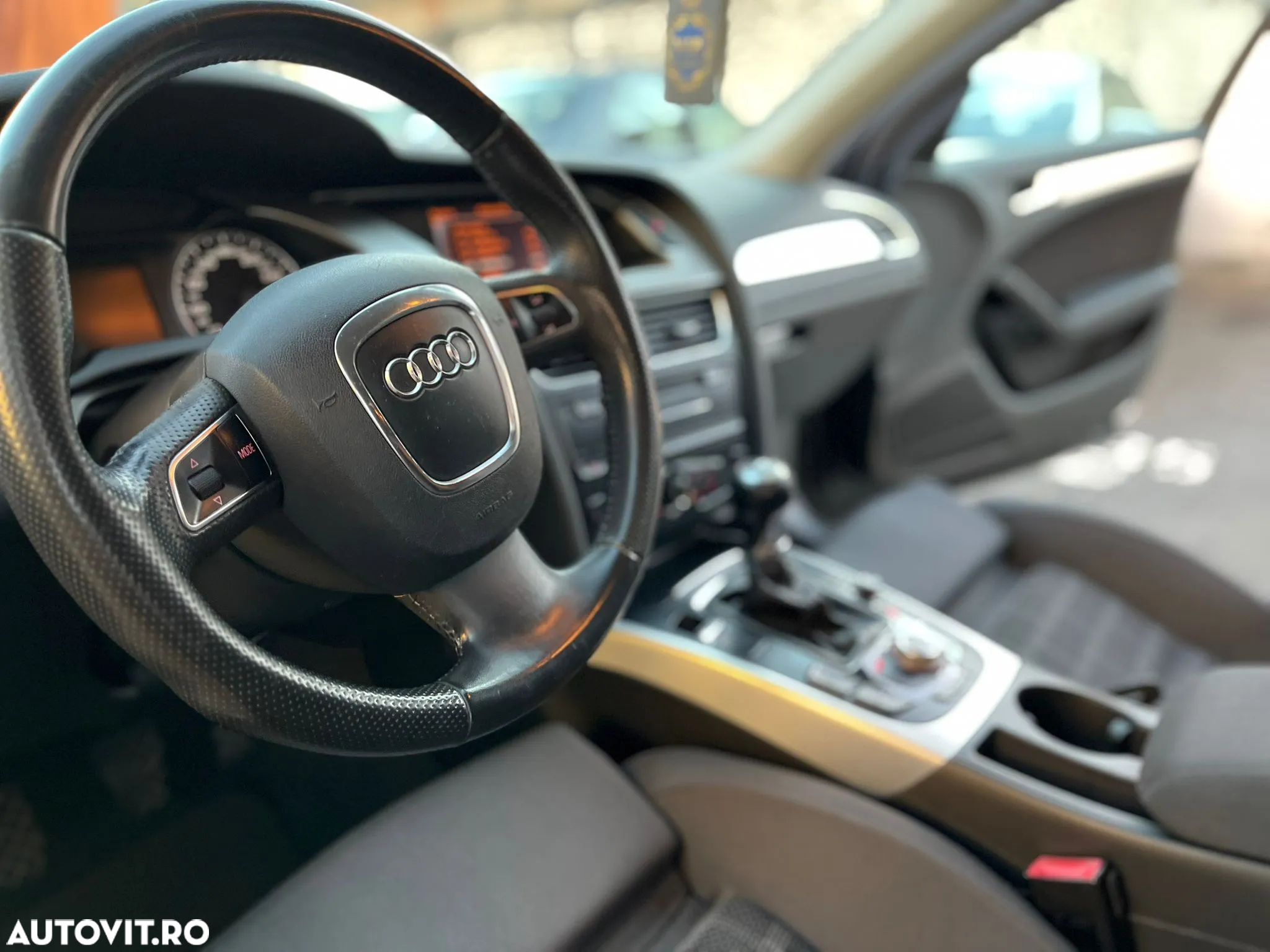 Audi A4 2.0 TDI B8 - 13