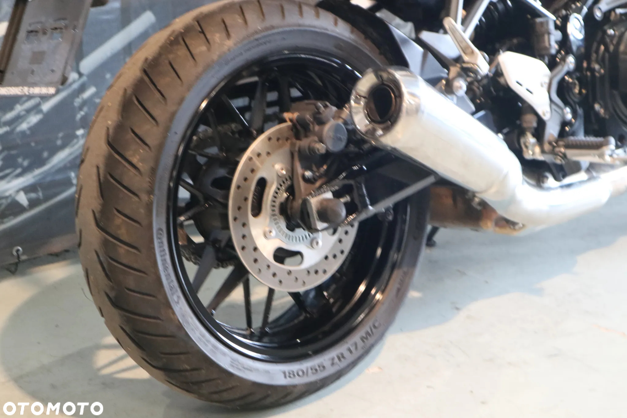 Kawasaki Z 900 RS - 19