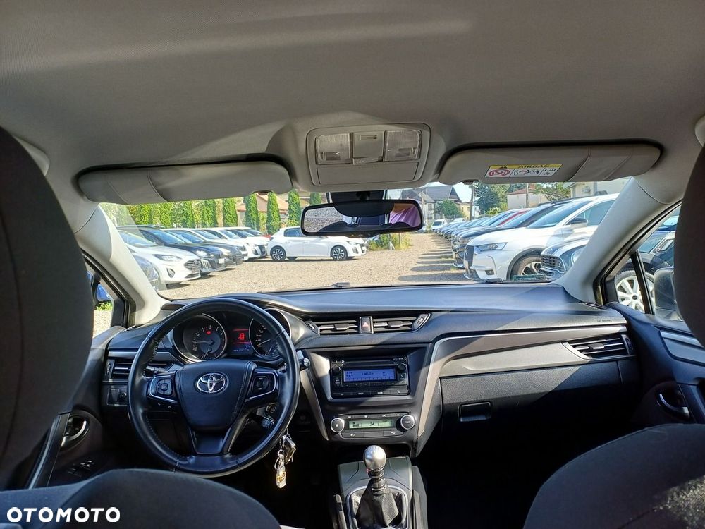 Toyota Avensis 1.8 Selection - 23