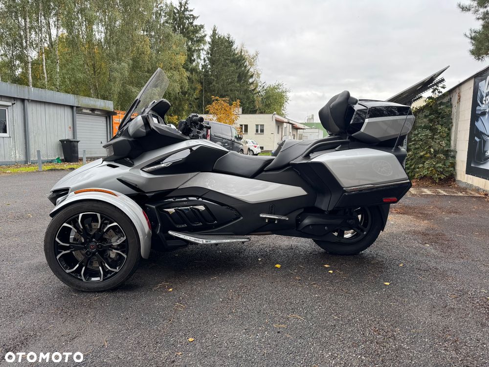 Can-Am Spyder - 5