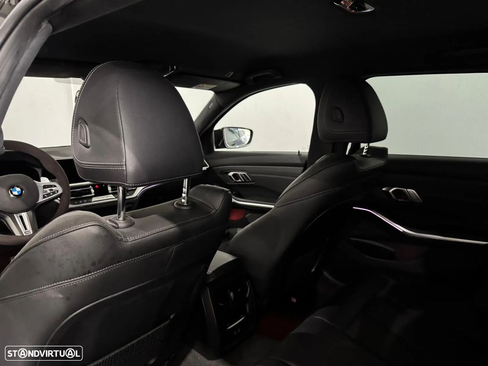 BMW 330 e Touring Pack M Auto - 12