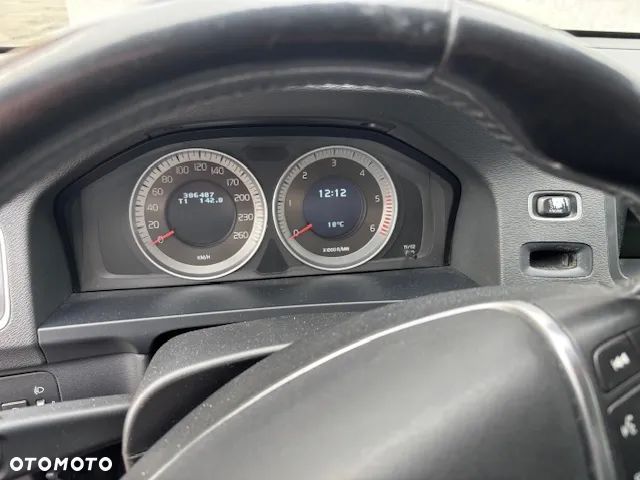 Volvo V60 D3 Momentum - 8